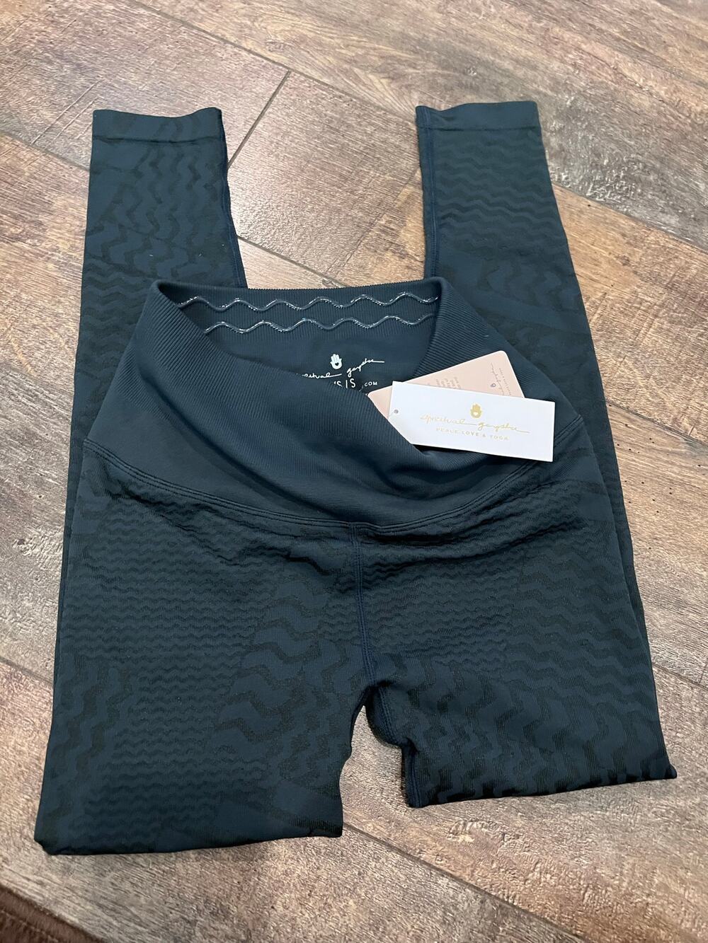 Spiritual Gangster seamless jacquard chevron leggings, $98.00.